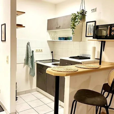 Stylish & With Balcony *