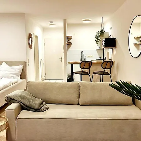 Stylish & With Balcony Friedrichsdorf