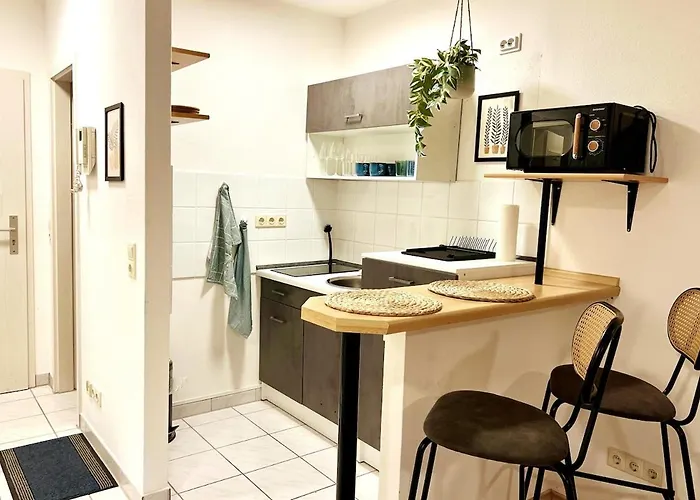 Stylish & With Balcony *