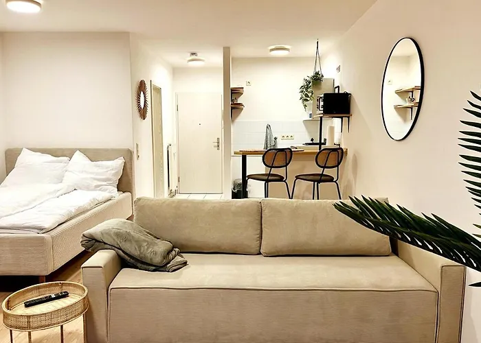 Stylish & With Balcony Friedrichsdorf